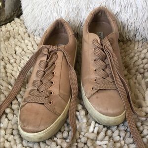Steve madden pink shoes